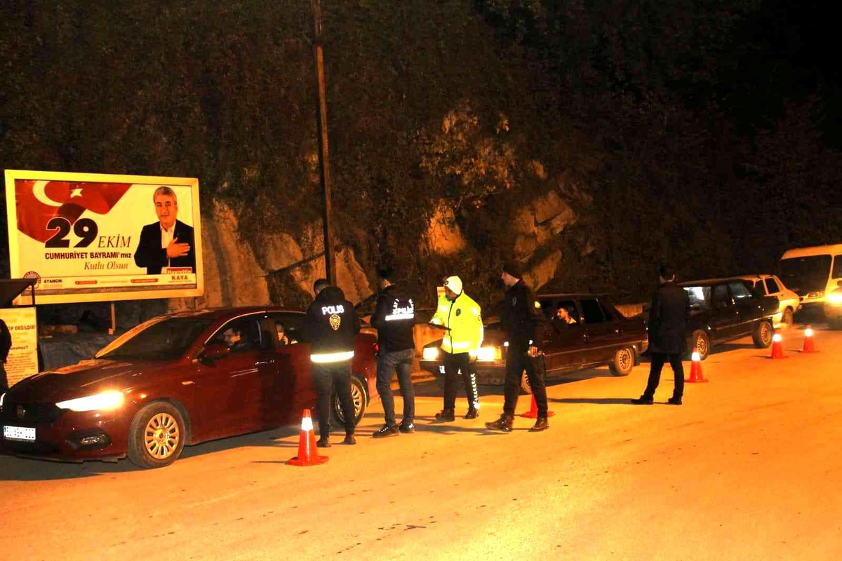 Sinop\'ta uygulamada 5 aranan şahıs yakalandı