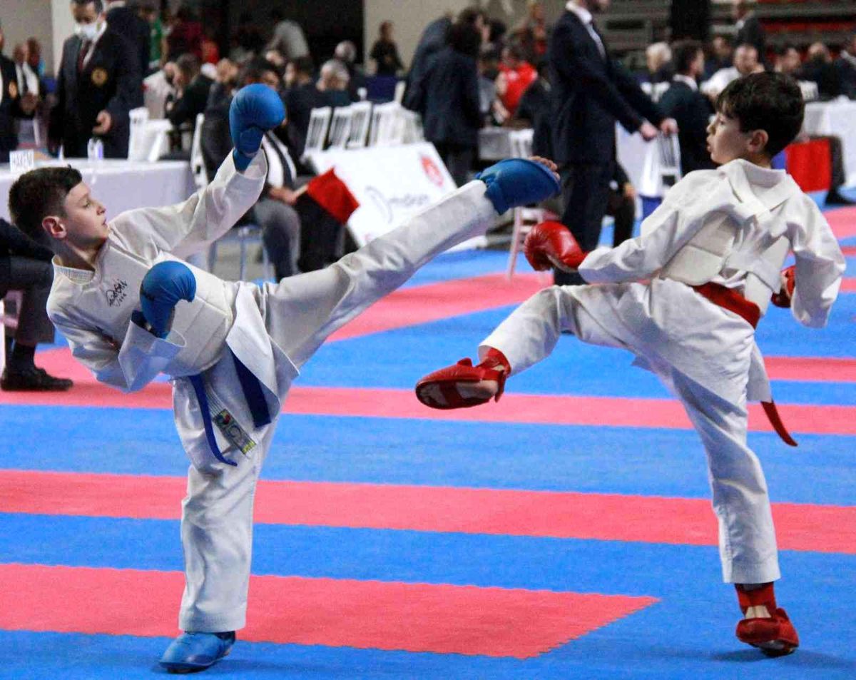 Sivas\'ta karate rüzgarı esecek