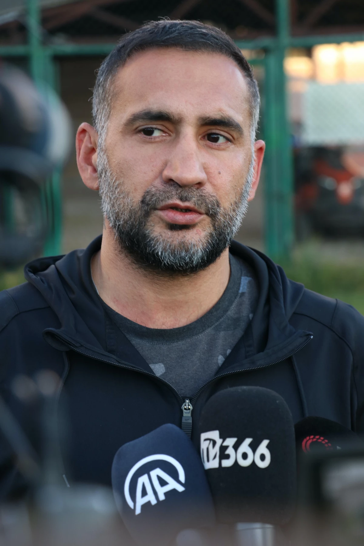 Teknik direktör Ümit Karan, GMG Kastamonuspor ile ilk antrenmanına çıktı