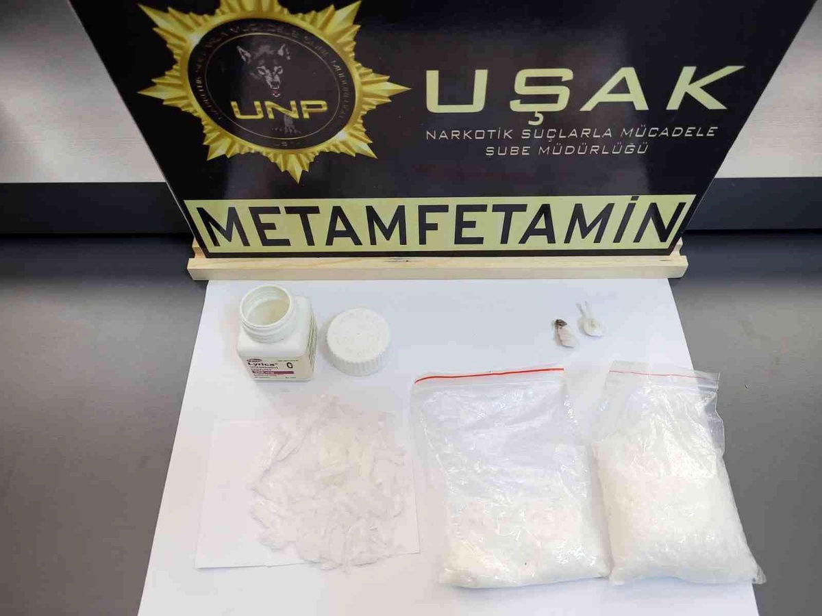 Uşak\'ta 4 uyuşturucu taciri tutuklandı
