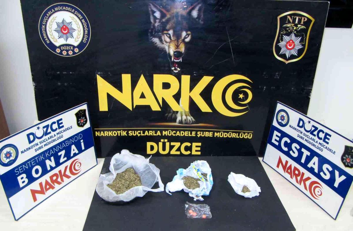 Uyuşturucu sevkiyatına polis engeli