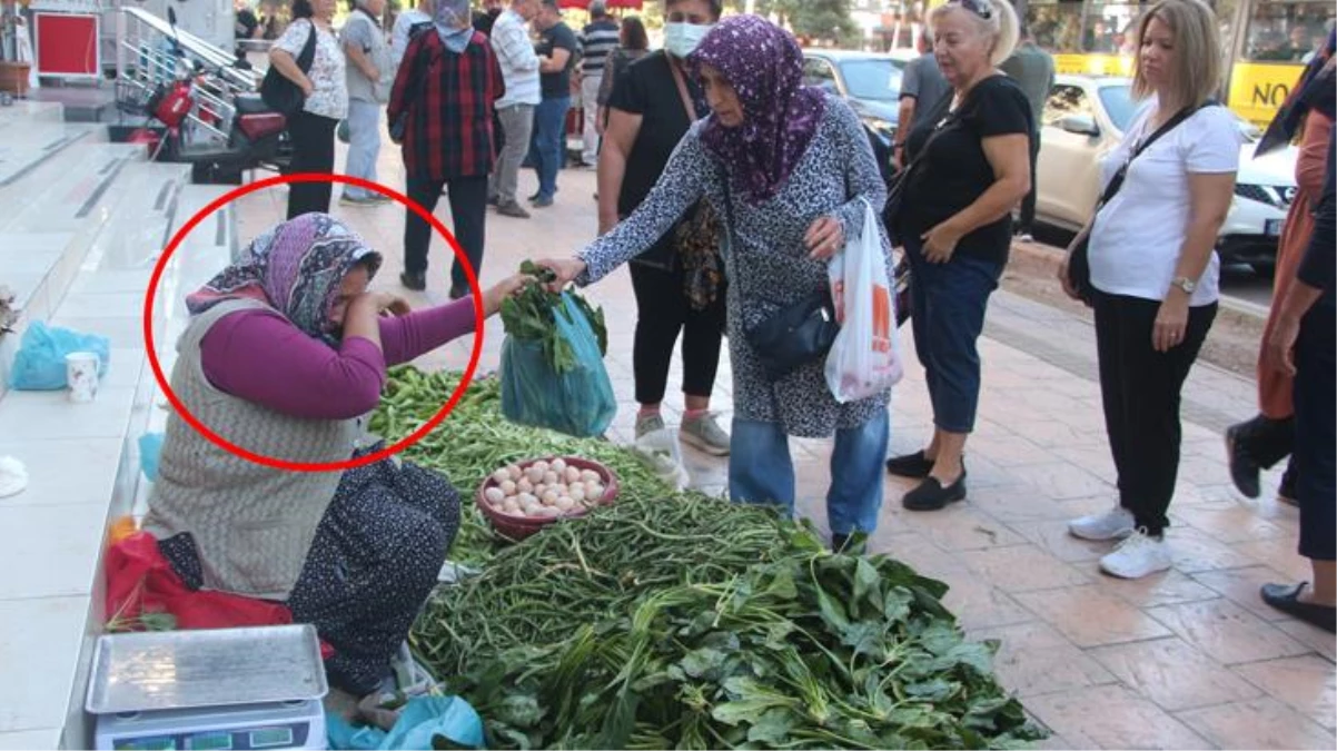Adana\'da yürekleri ısıtan anlar! Parası ve telefonu çalınan kadından alışveriş için kuyruğa girdiler