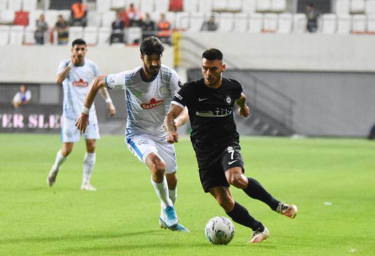 Altaylı Eren\'i Beşiktaş izliyor