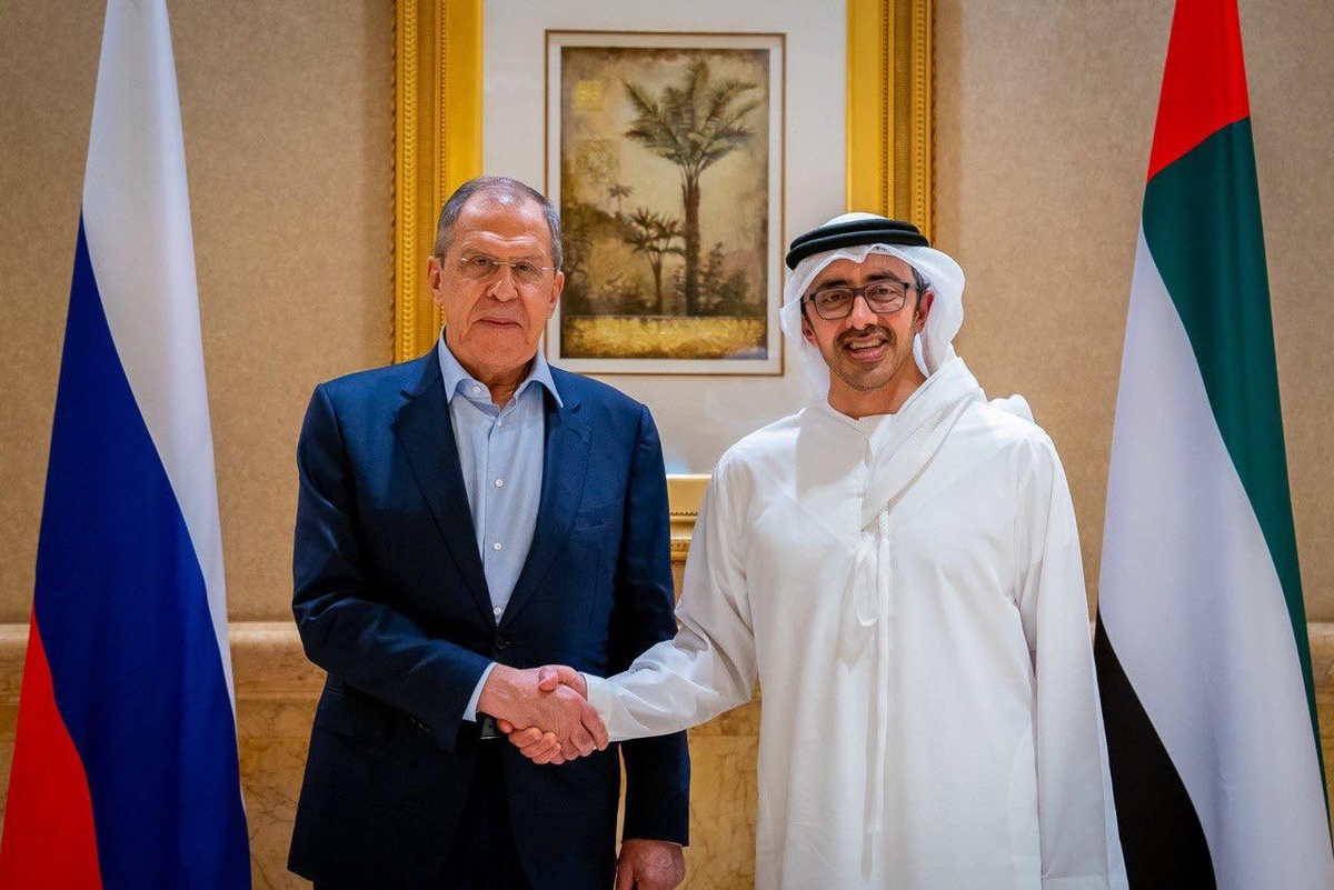 BAE Dışişleri Bakanı Bin Zayid, Rus mevkidaşı Lavrov ile stratejik ortaklığı görüştü