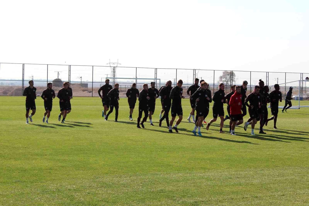 Bandırmaspor, Altay maçı öncesi hazırlıklarını sürdürüyor