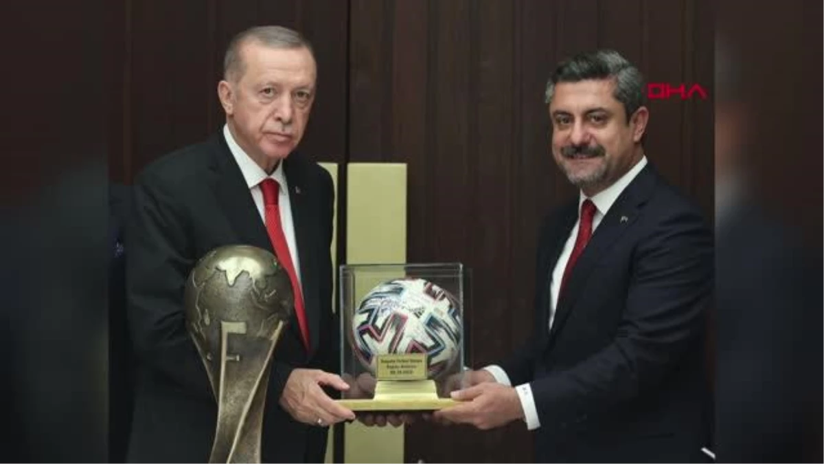 Cumhurbaşkanı Erdoğan, Türkiye Ampute Futbol Milli Takımı\'nı kabul etti