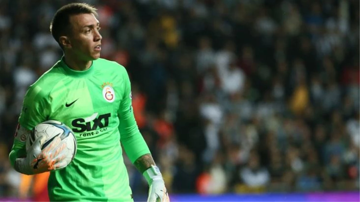 Galatasaray\'ın Uruguaylı file bekçisi Muslera, emeklilik tarihini açıkladı