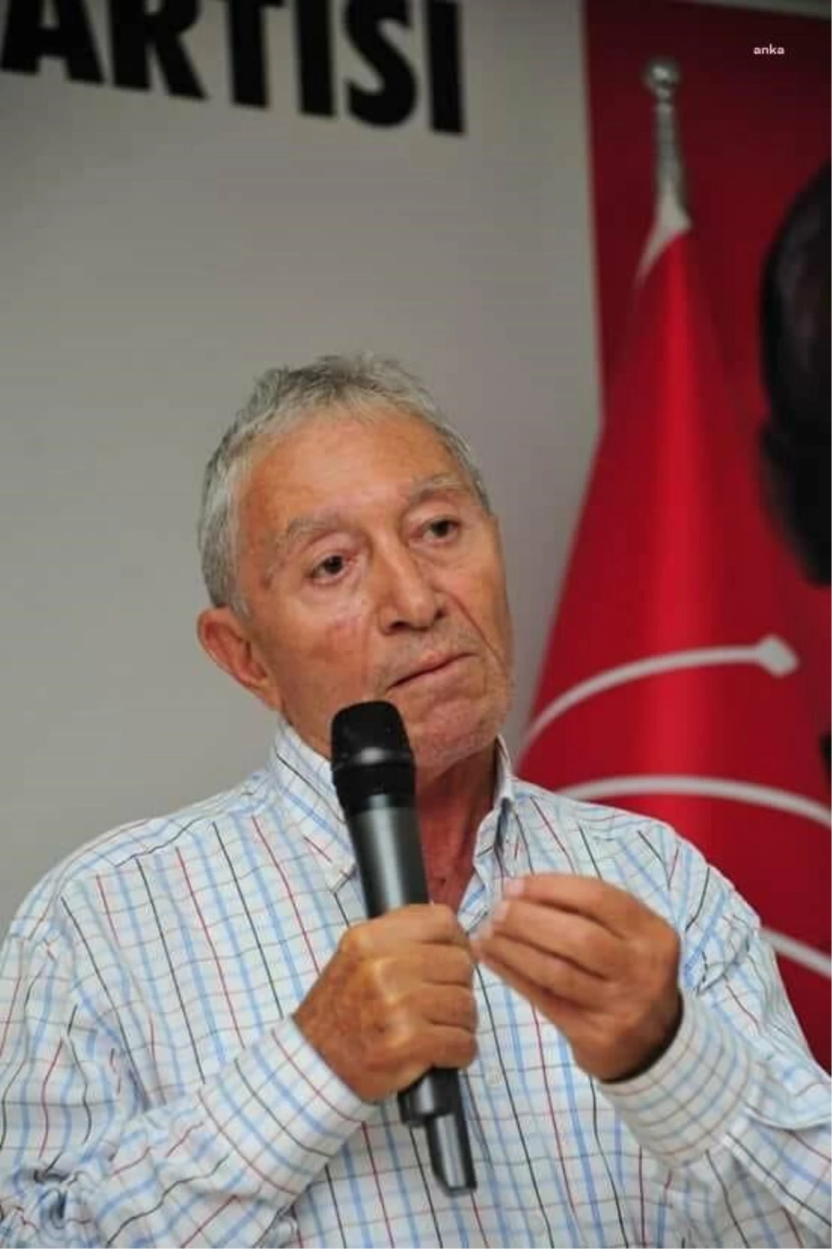 Eski CHP İzmir Milletvekili Süleyman Genç, Hayatını Kaybetti