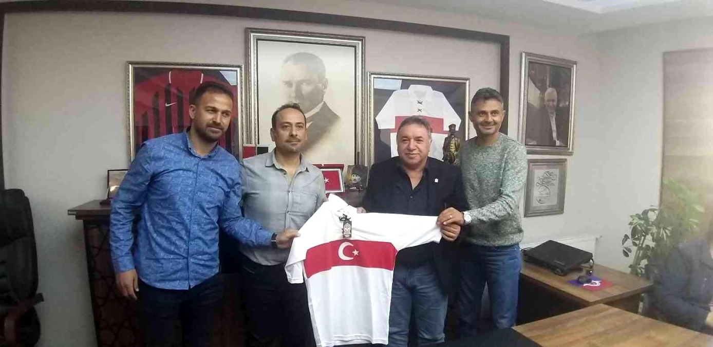 Eskişehirspor teknik ekibinden TÜFAD\'a ziyaret