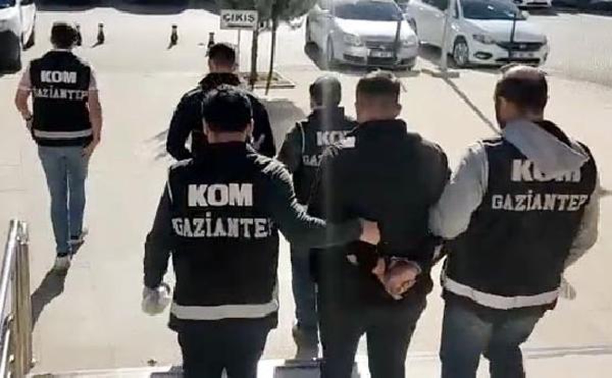 Gaziantep\'te işletme sahibini tehdit iddiasına 2 tutuklama