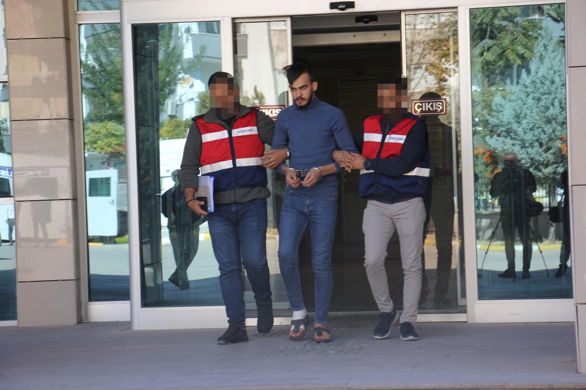 Gaziantep\'te yakalanan terör örgütü PKK/PYD mensubu tutuklandı