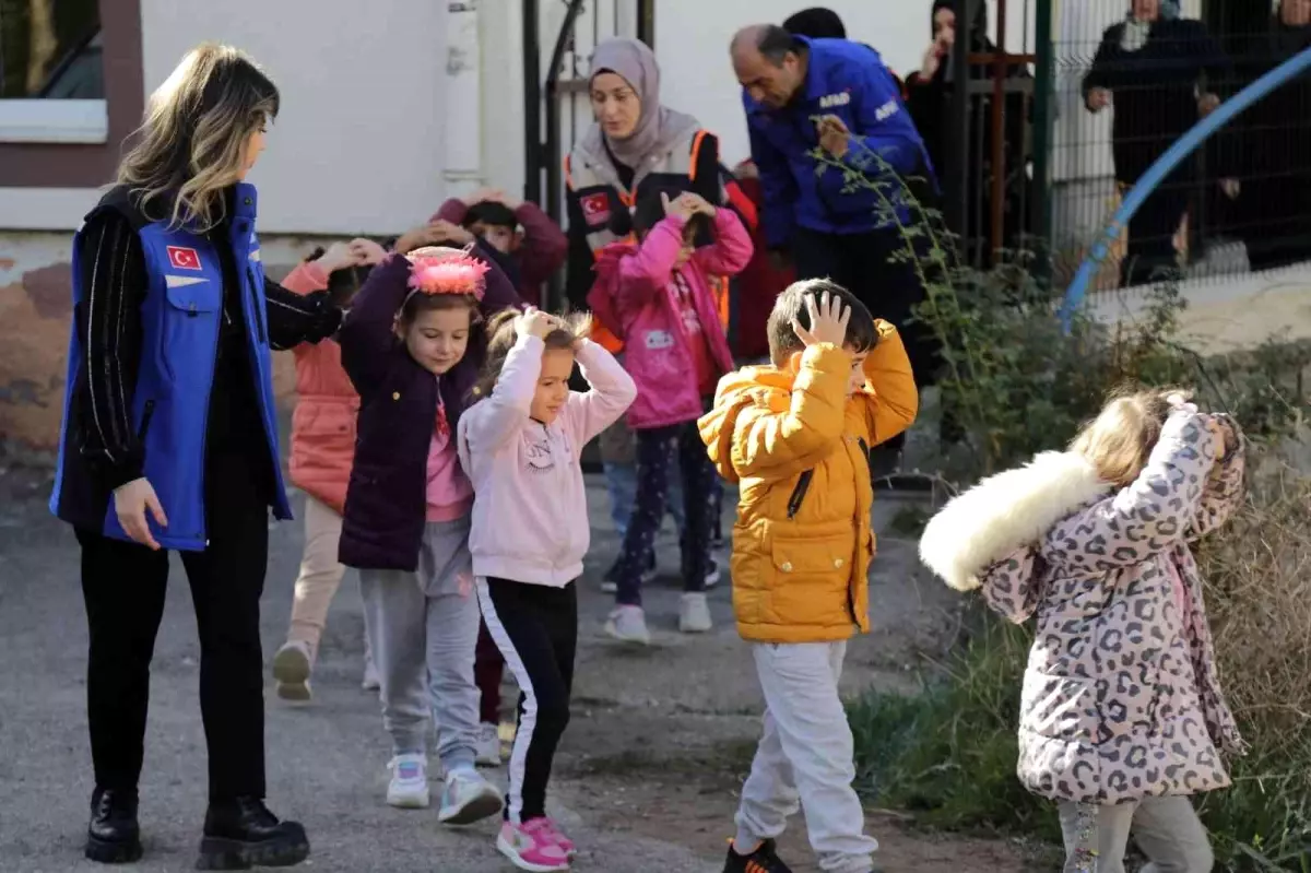 Gümüşhane\'de deprem anı tatbikatı yapıldı