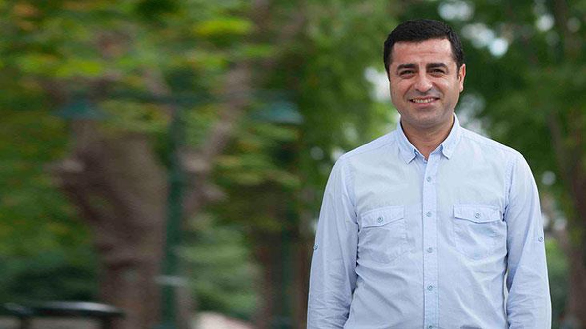 Hapisteki Selahattin Demirtaş, Elon Musk\'a tweet attı: Mavik tik için para ödemesi gereken taraf siz olmalısınız