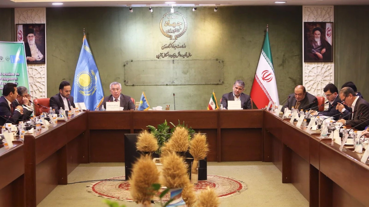 İran, kuru yük terminali inşası için Kazakistan\'a Basra Körfezi\'nde arazi tahsis edecek