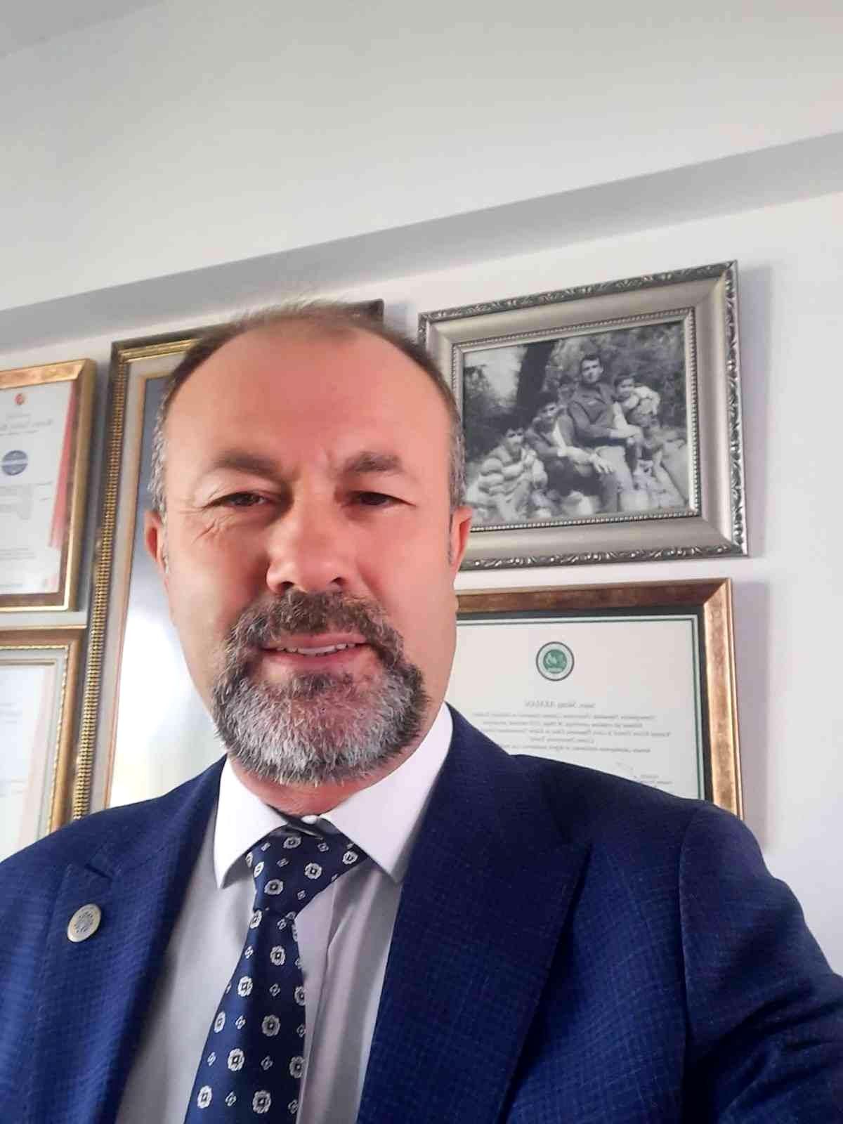 MP\'den istifa eden Başkan: "30 yıllık siyasi hayatımda böyle bir soytarılık görmedim"