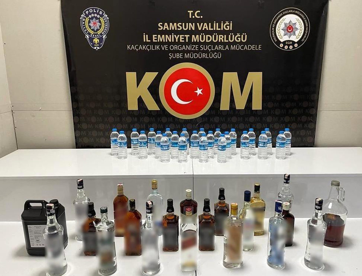 Samsun\'da sahte ve gümrük kaçağı içki ele geçirildi