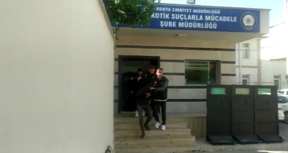 Tavuğun altından yumurta değil, uyuşturucu çıktı