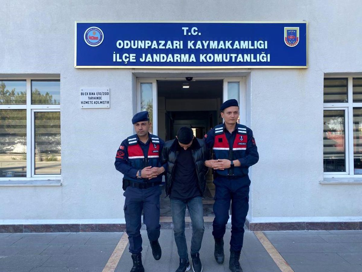 45 bin lira değerinde akü çalan hırsızlar yakalandı