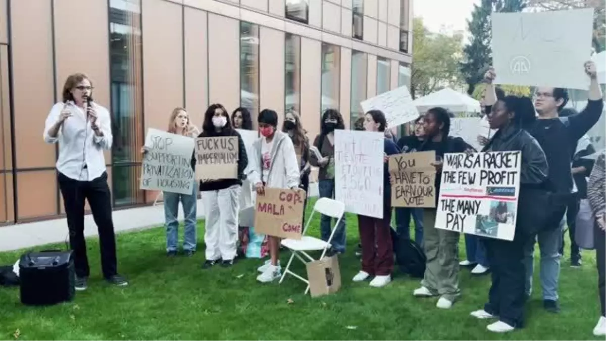 ABD'de 'Get Out the Vote' toplantısı protesto edildi