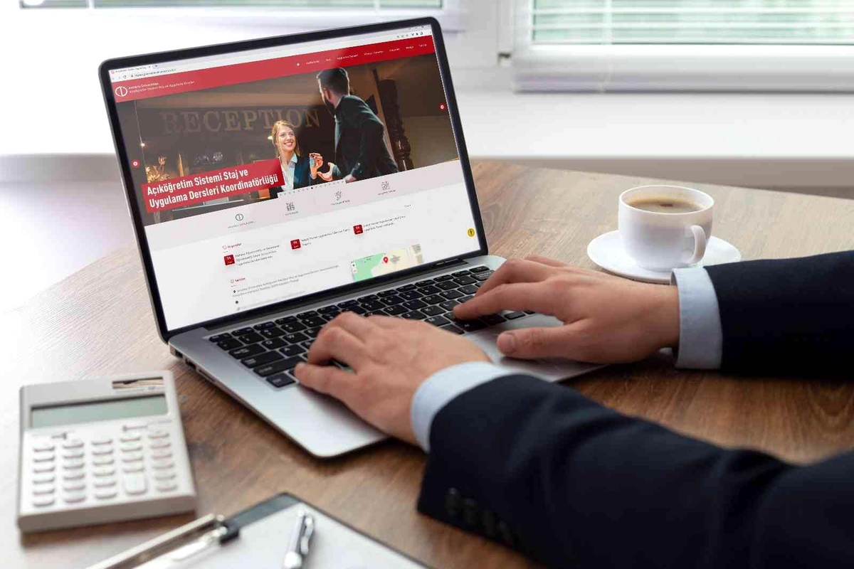 Açıköğretim Fakültesi\'nin yeni web adresi öğrencilerle buluşuyor