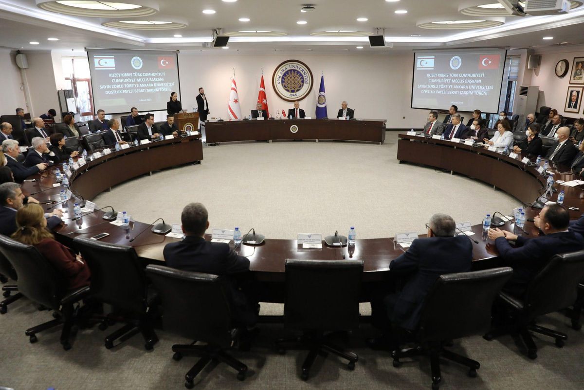 Ankara Üniversitesinden, KKTC Meclis Başkanı Töre\'ye dostluk payesi beratı