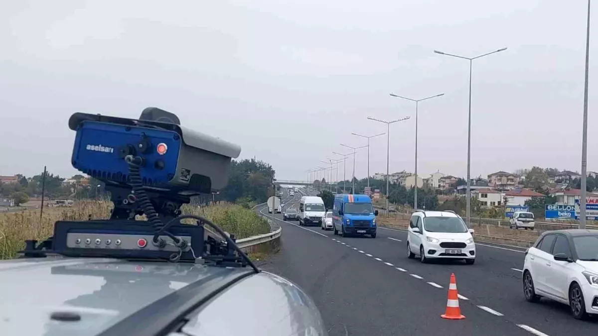 Bu araca dikkat: Hız radarı değil emisyon radarı