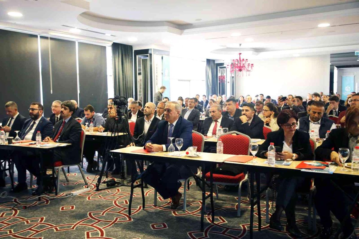 Büyükşehir Kooperatifçilik modeli Kocaeli\'de tanıtıldı
