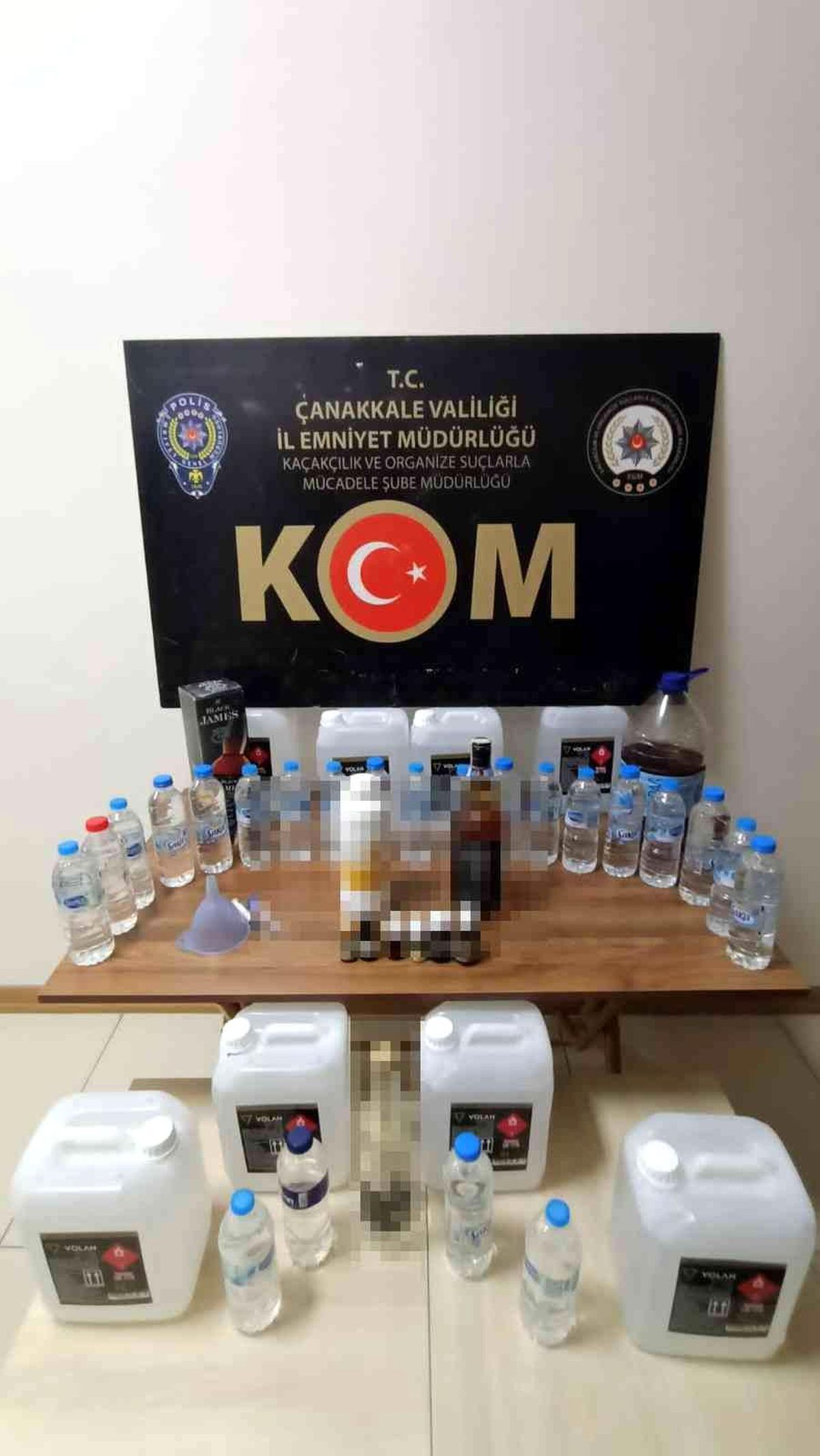 Çanakkale polisinden sahte alkol operasyonu