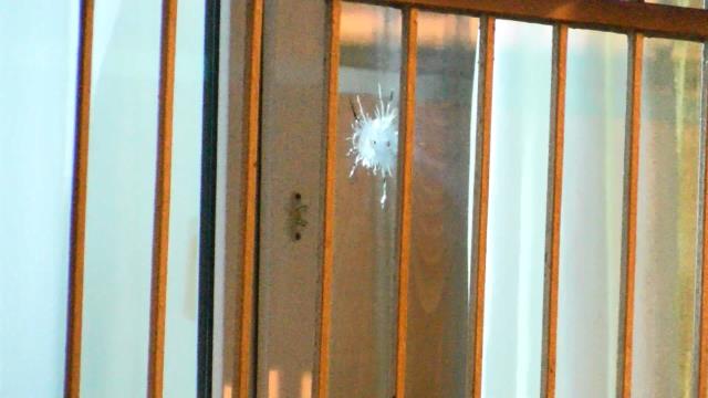 Cinnet getiren uyuşturucu bağımlısı astsubay kuzenini bıçakladı, kuzeninin silahı ile babasını öldürdü Cinnet getiren uyuşturucu bağımlısı astsubay kuzenini bıçakladı, kuzeninin silahı ile babasını öldürdü