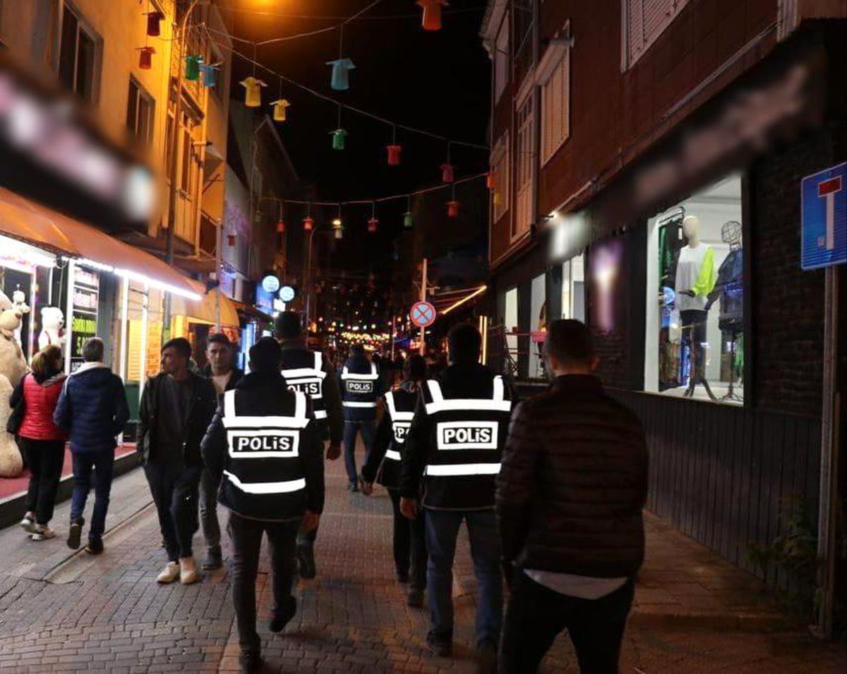 Eskişehir\'de bir gecede 8 bin 542 şahıs sorgulandı
