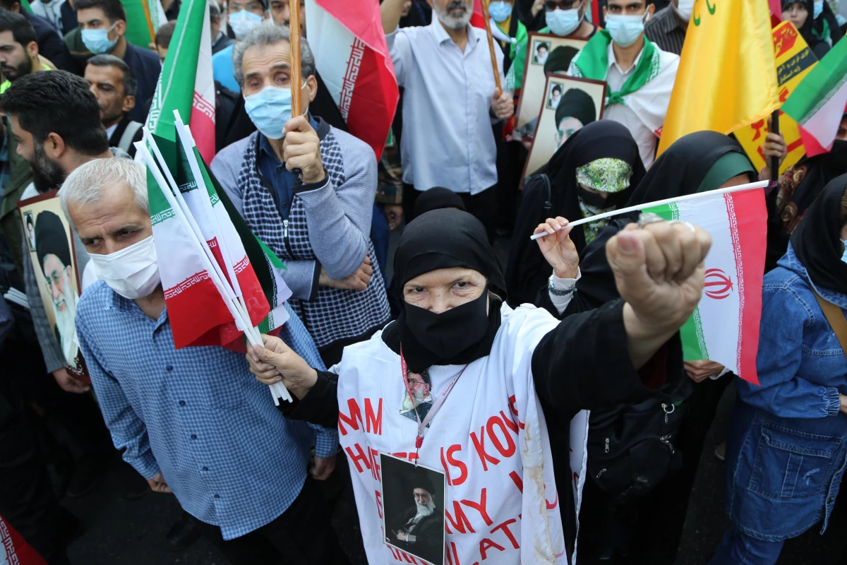 İran\'da ABD Büyükelçiliğinin işgalinin 43. yılında ABD karşıtı gösteri düzenlendi