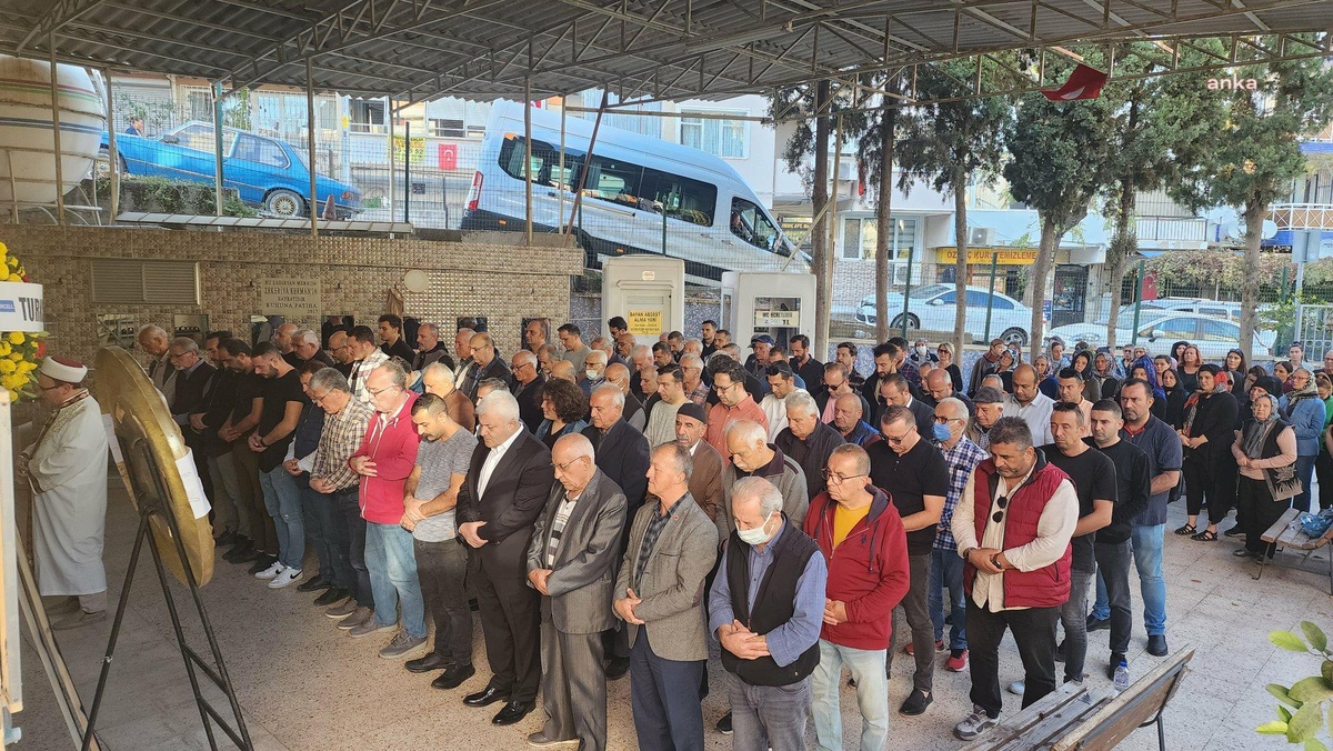 İzmir Depreminde Hayatını Kaybedenlerin Sayısı 2\'ye Çıktı