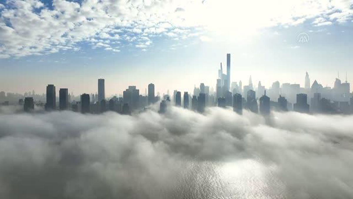 Sis bulutu Hudson Nehri ile birlikte güzel görüntüler oluşturdu