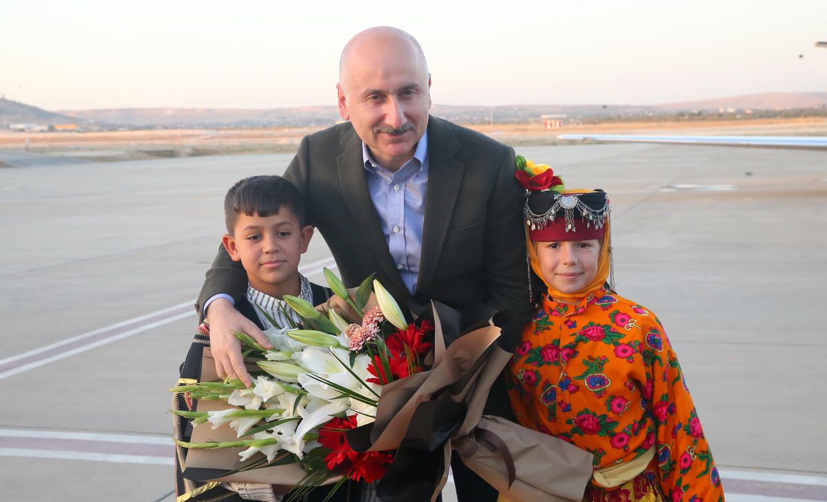 Ulaştırma ve Altyapı Bakanı Adil Karaismailoğlu, Gaziantep\'te Açıklaması