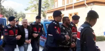 Yanan otomobildeki 2 cesetle ilgili 3 tutuklama
