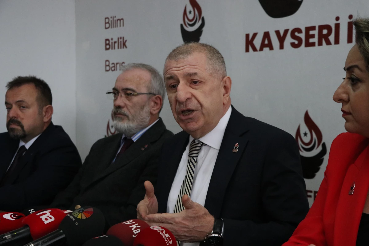 Zafer Partisi Genel Başkanı Özdağ Kayseri\'de temaslarda bulundu