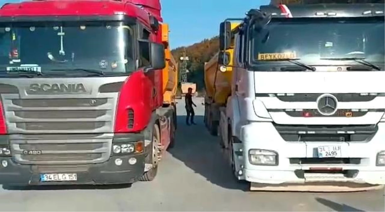 Çekmeköy\'de yarışırcasına ilerleyen hafriyat kamyonlarının sürücülerine ve sahiplerine 8 bin 456 TL ceza