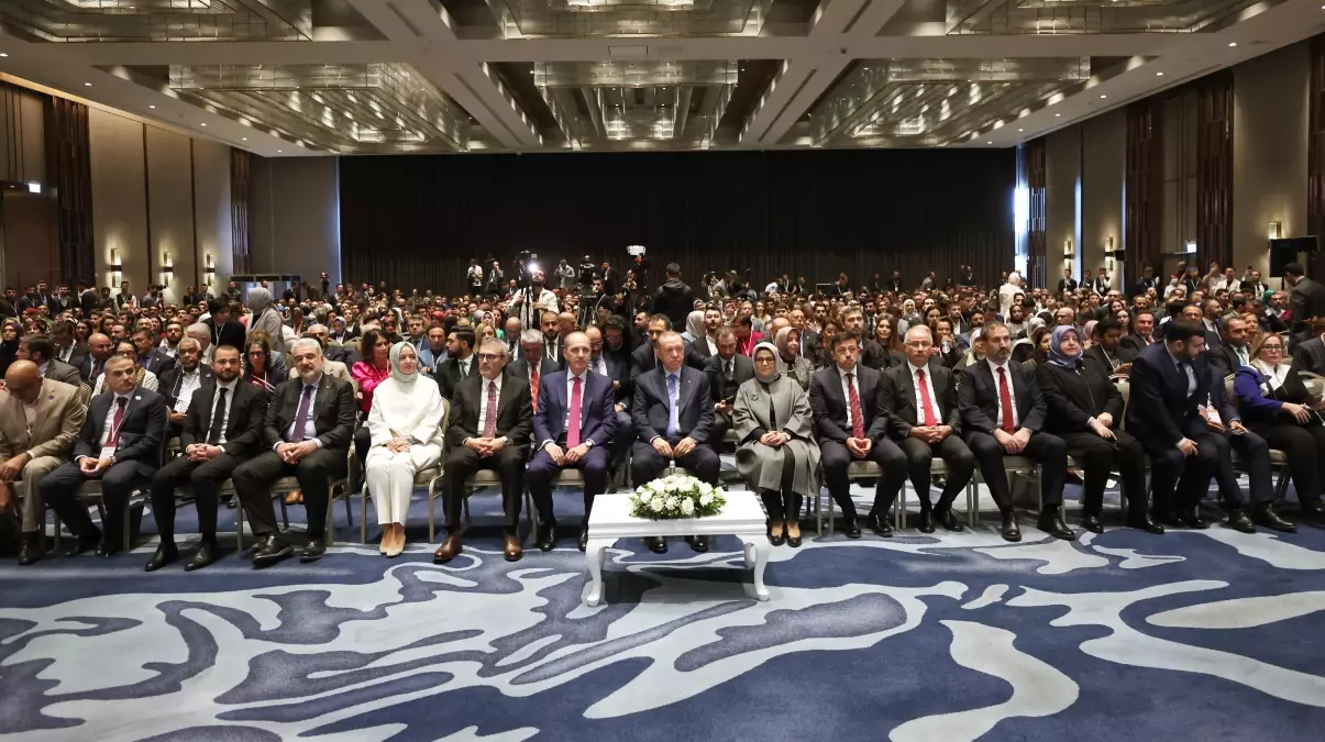 Cumhurbaşkanı Erdoğan, 21. Yüzyılda Siyaset ve Yeni Açılımlar Forumu\'nda konuştu: (2)