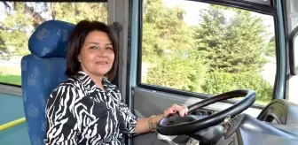 Eşinin elinden dolmuşu aldı, meslekte erkeklere taş çıkartıyor