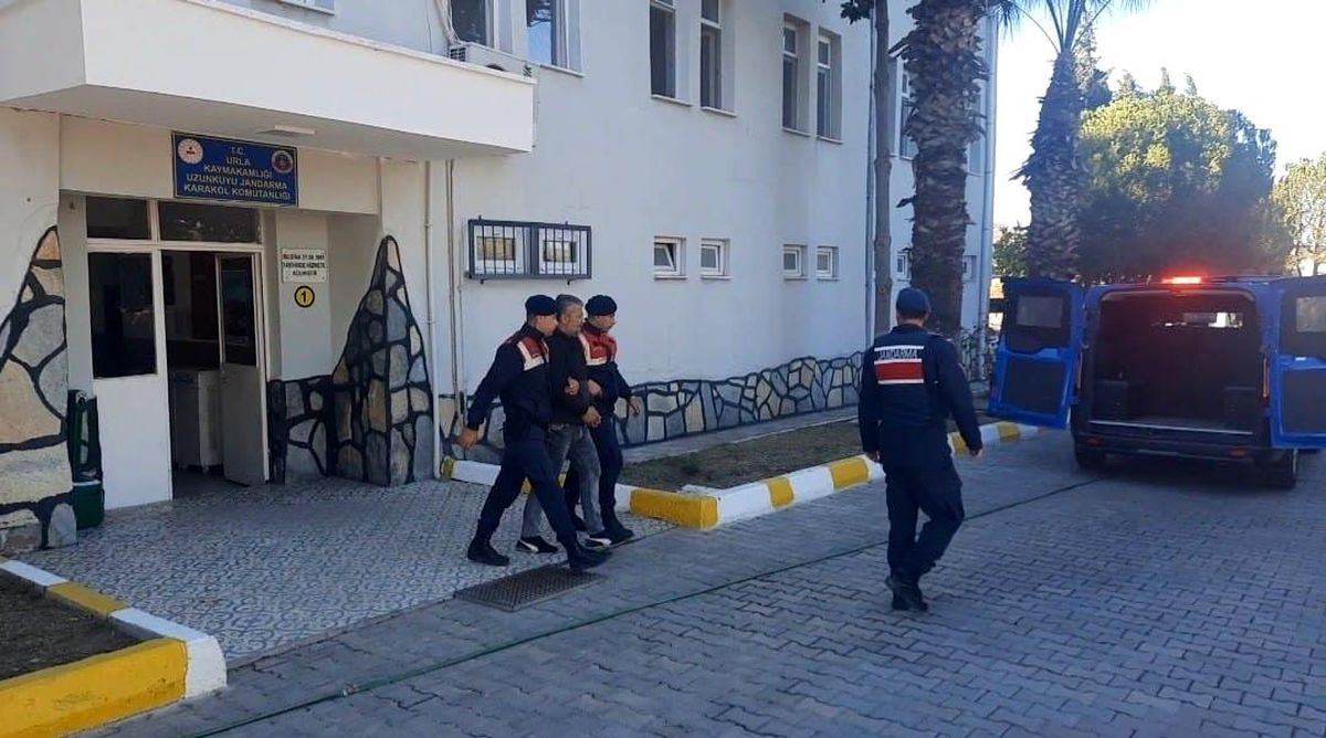 İzmir'de jandarma ekipleri aranan şahıslara göz açtırmıyor: 17 tutuklama