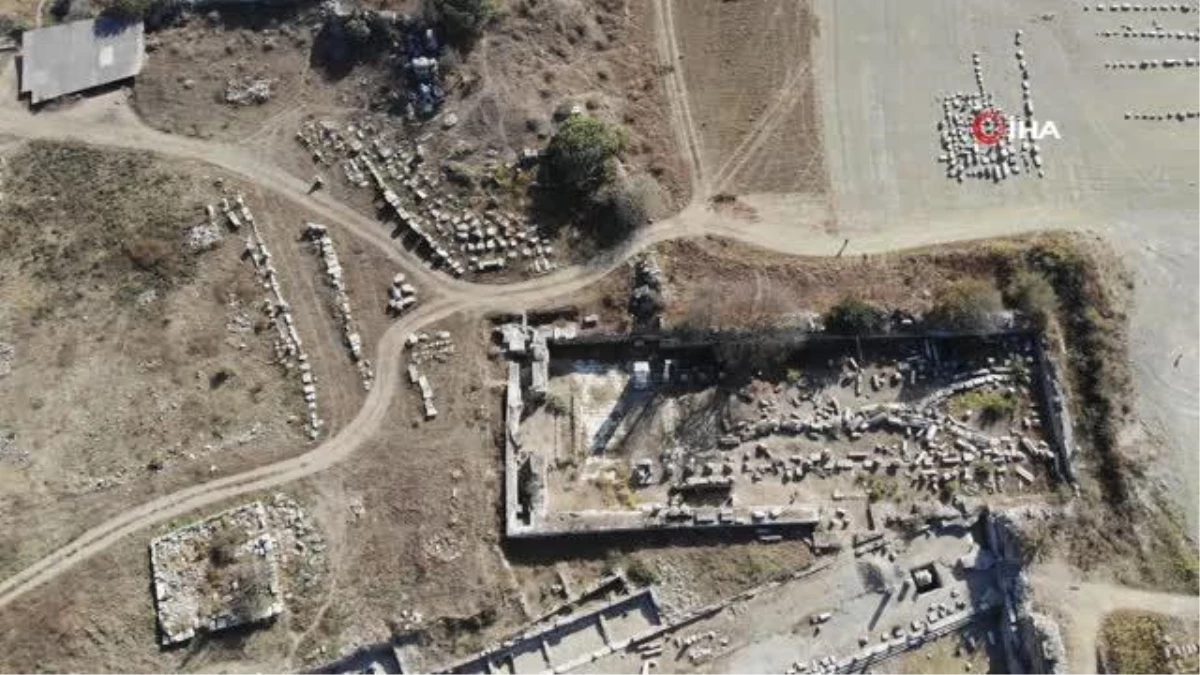 Magnesia Antik Kenti\'nde \'Zeus Tapınağı\' tamamıyla ortaya çıkarıldı