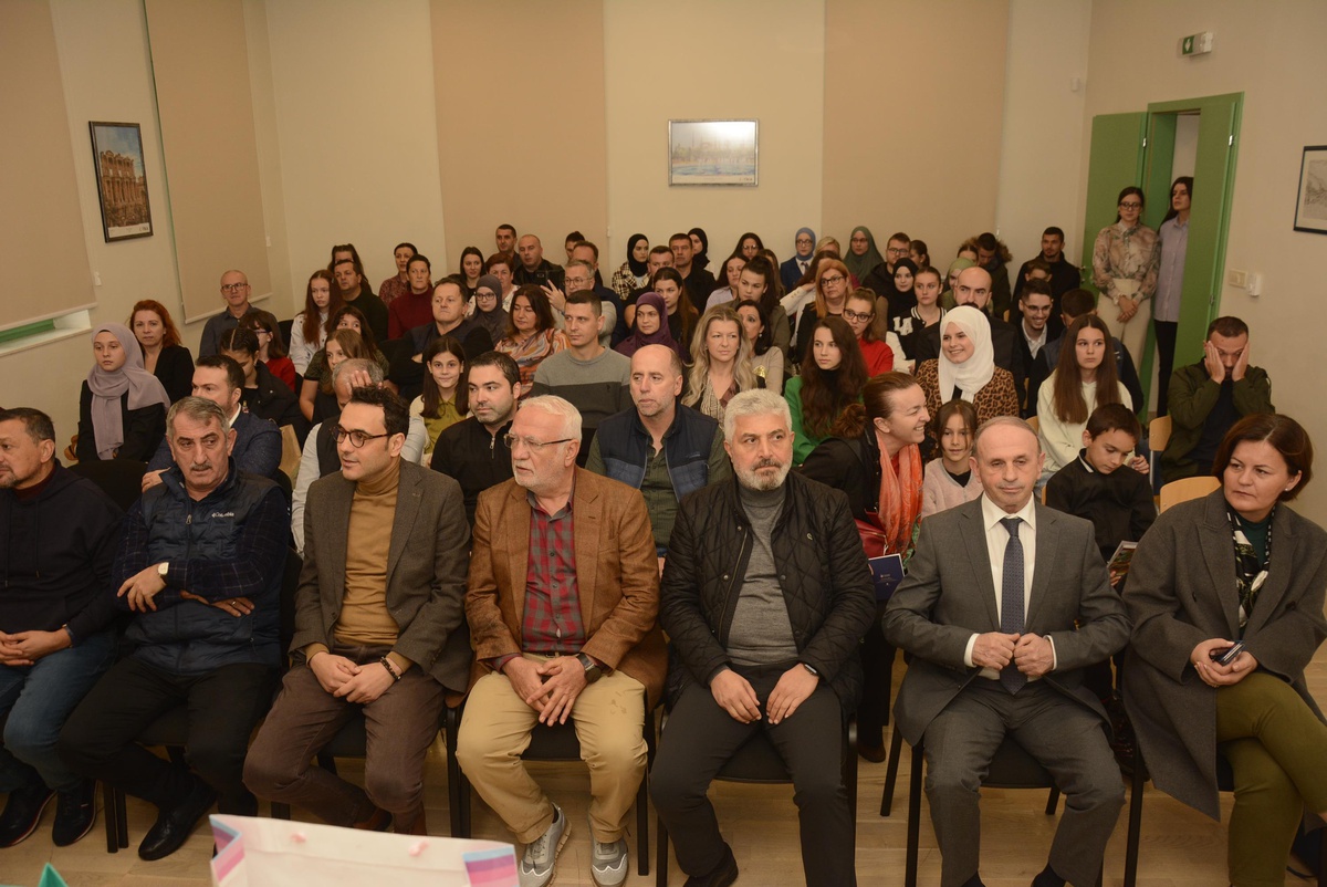 Mostar YEE kursiyerleri törenle sertifikalarını aldı
