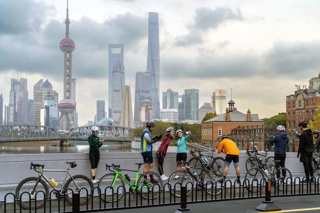 Shanghai'da 5. Çin Uluslararası İthalat Fuarı'nın Katılımcıları Coşkuyla Karşılanıyor