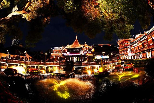 Shanghai'da 5. Çin Uluslararası İthalat Fuarı'nın Katılımcıları Coşkuyla Karşılanıyor