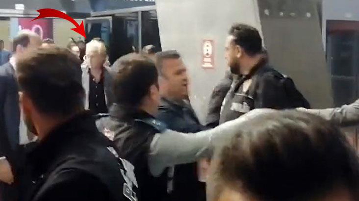 Galatasaray taraftarından Beşiktaş derbisini takip eden Fenerbahçe hocası Jesus\'a: Sıra sende