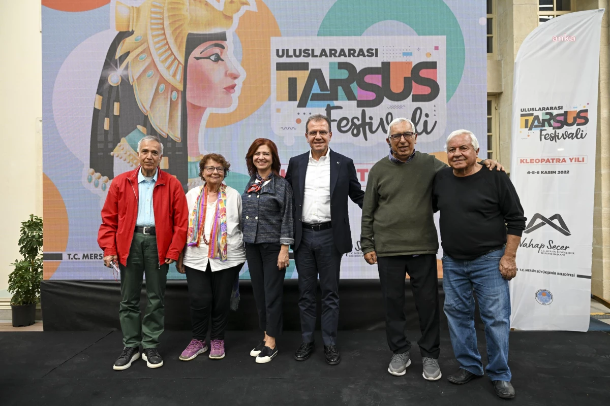 1. Uluslararası Tarsus Festivali\'nde Gazeteci ve Yazarlardan \'Çocukluğumun Tarsus\'u Söyleşisi