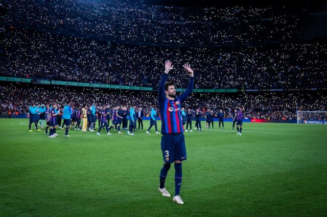 Barcelona efsanesi Pique gözyaşları içinde futbola veda etti! Konuşması herkesi derinden etkiledi Barcelona efsanesi Pique gözyaşları içinde futbola veda etti! Konuşması herkesi derinden etkiledi