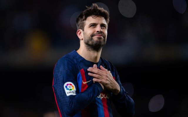 Barcelona efsanesi Pique gözyaşları içinde futbola veda etti! Konuşması herkesi derinden etkiledi Barcelona efsanesi Pique gözyaşları içinde futbola veda etti! Konuşması herkesi derinden etkiledi