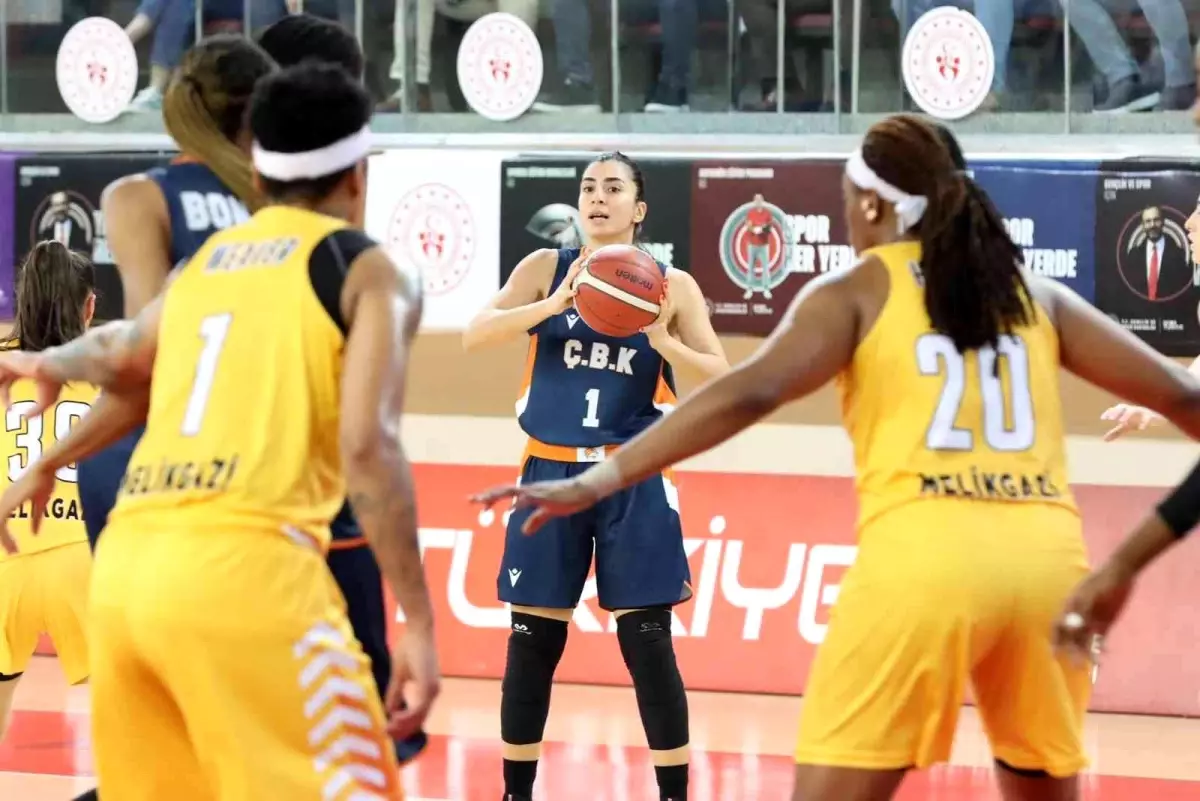 Bellona Kayseri üçüncü mağlubiyetini aldı