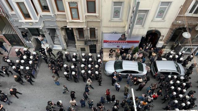 BEYOĞLU'NDA HDP YÜRÜYÜŞÜNE POLİS MÜDAHALESİ 121 GÖZALTI